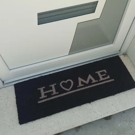 Kadic Apartment *